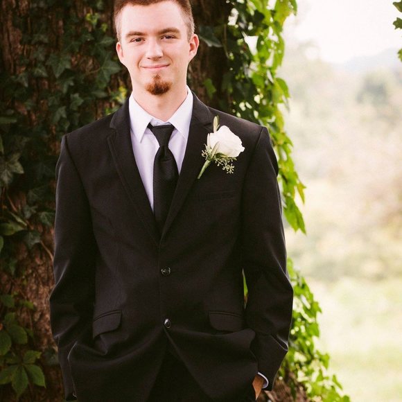 Meet your Posher, Isaac - Picture 1 of 1